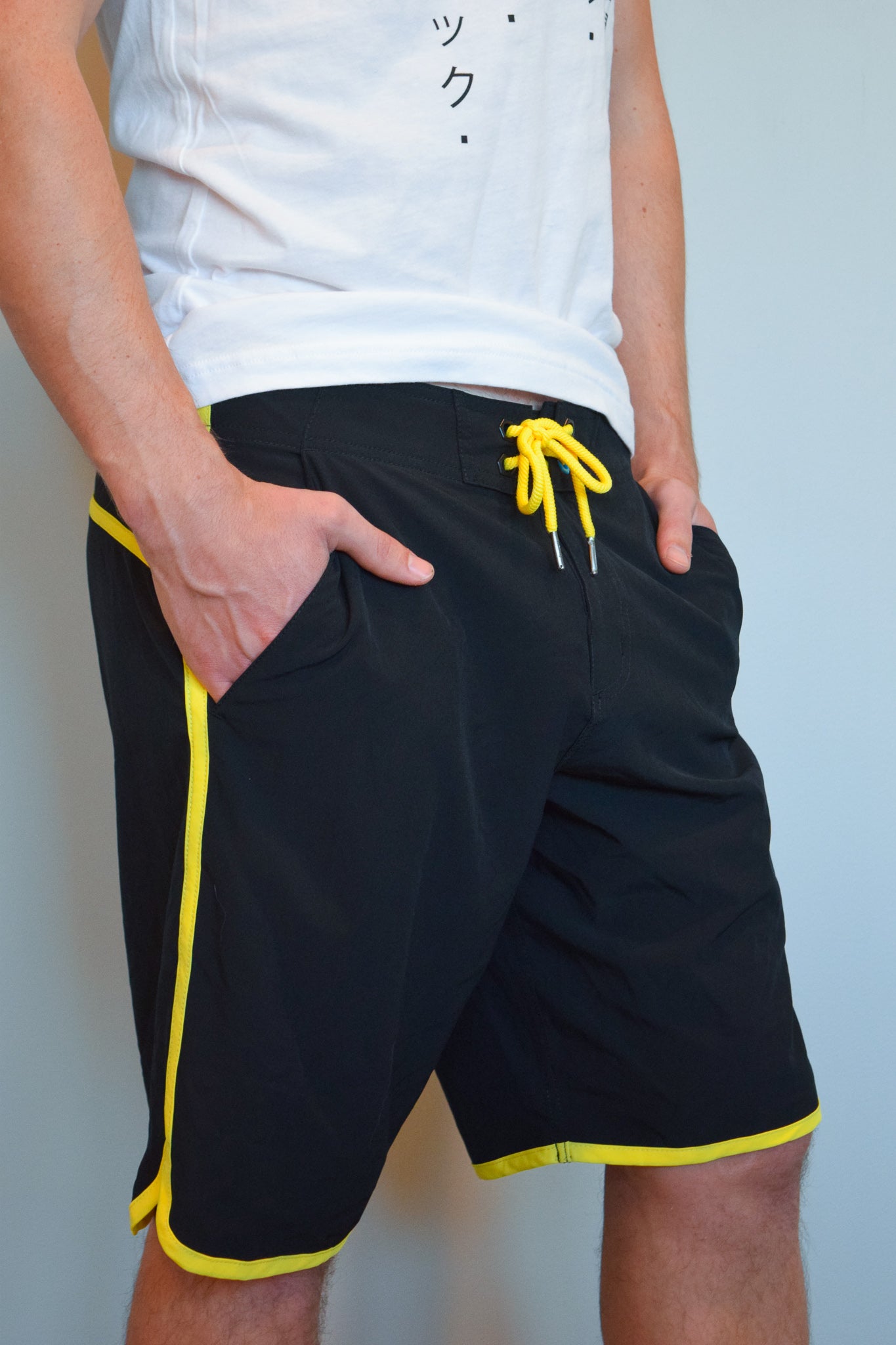 sxy-classic-hybrid-short-competition-homme-jaune image 3