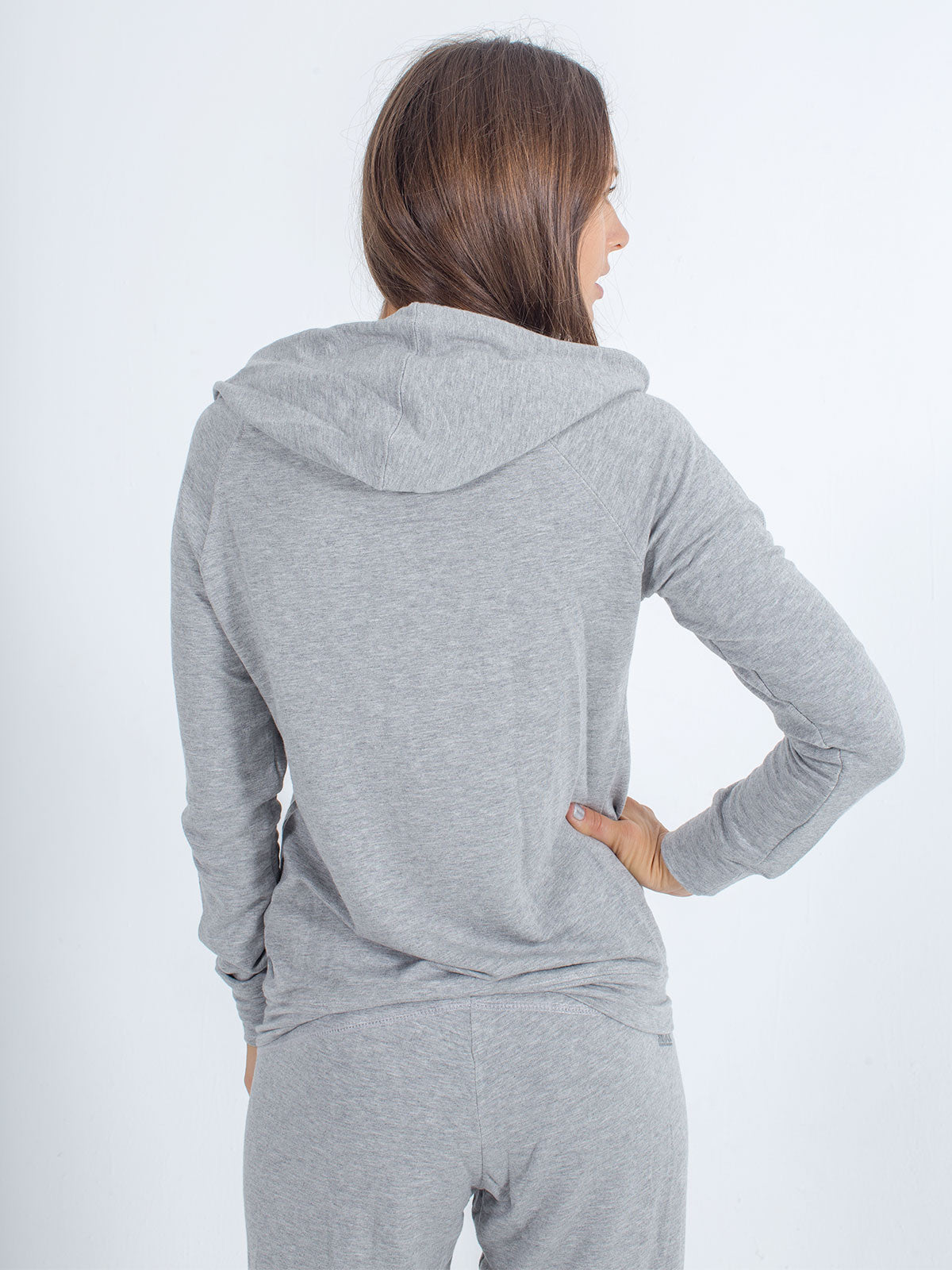 sxy-softies-essential-zip-up-hoodie-femme-sweat-capuche-zipp image 4